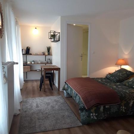 Agreables Chambres Independantes - Coutances Centre المظهر الخارجي الصورة