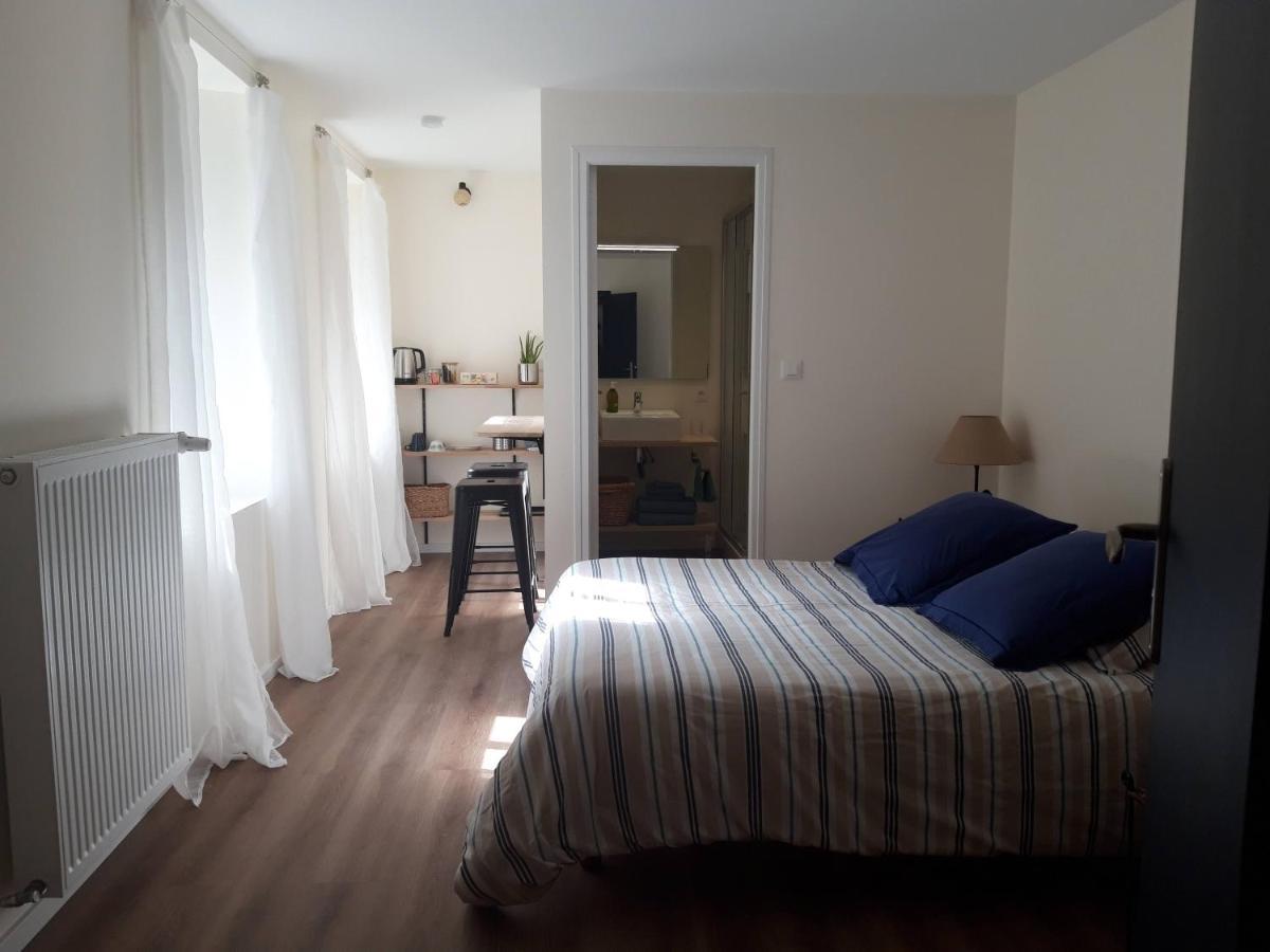 Agreables Chambres Independantes - Coutances Centre المظهر الخارجي الصورة