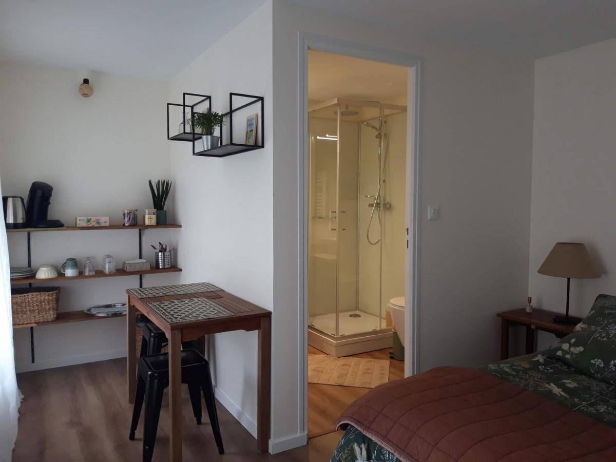 Agreables Chambres Independantes - Coutances Centre المظهر الخارجي الصورة